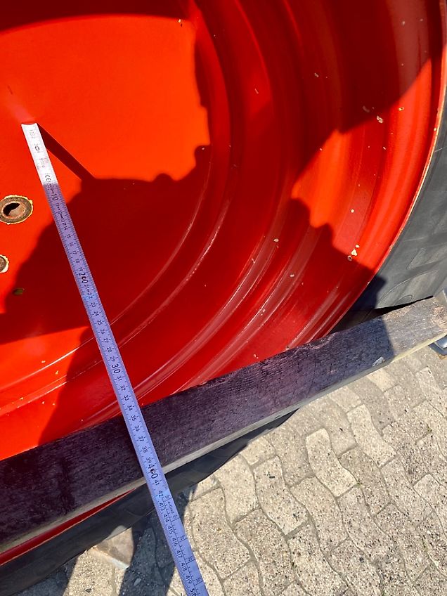 Claas 520/85 R 38, 20.8 R 38, Michelin, Claas, John Deere, IHC, Case-IH, 275 8-Loch Kock-Felge