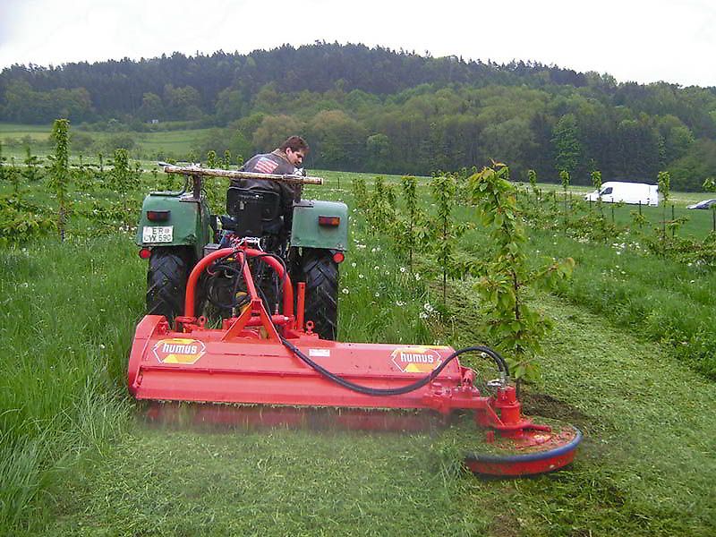 Humus KMN flacher Antrieb – Starke Ausführung zum Mulchen und zum Holzzerkleinern
