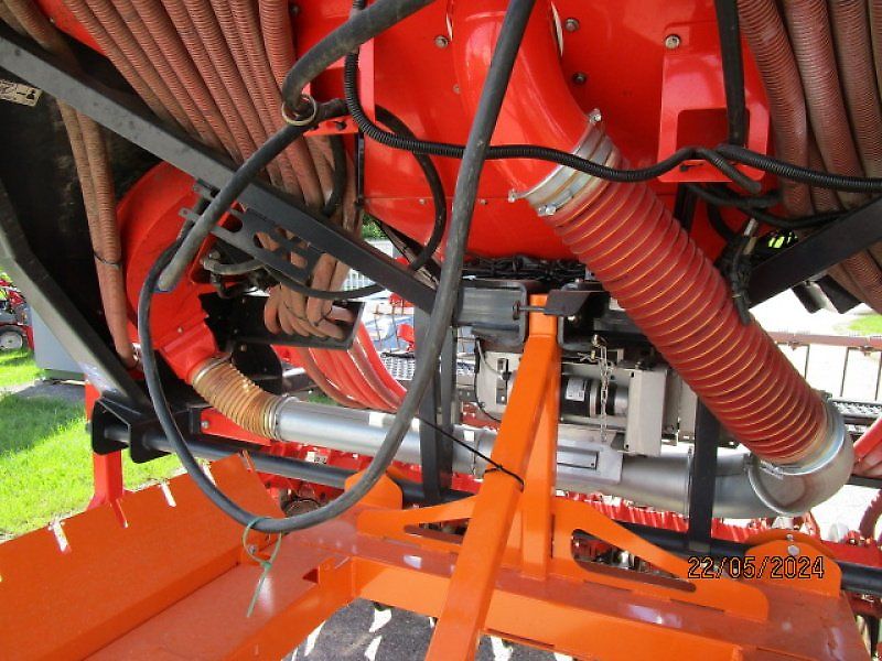 Kuhn Venta 3030-24