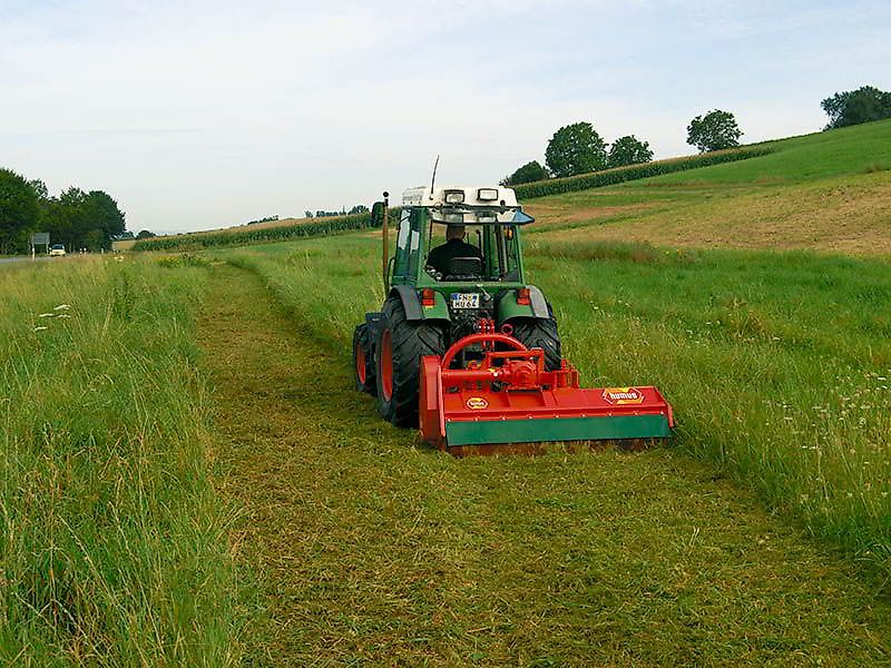 Humus SPG 155, SPG 180, SPG 200, SPG 220 Schlegelmulchgerät für alle Mulcharbeiten – für Traktoren bis 52 kW / 70 PS