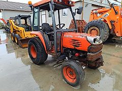 Kubota STV40