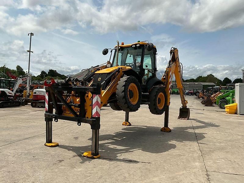 JCB 5CX Waste Master Wheeled Digger (ST23511)