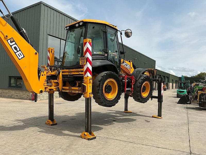 JCB 5CX Waste Master Wheeled Digger (ST23511)