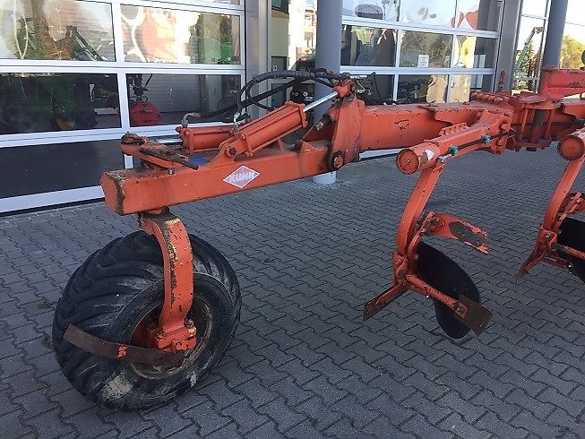 Kuhn LANDER 6 NS