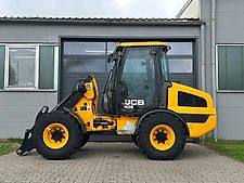 JCB 406 Agri Stufe V - inkl. Schaufel, Palettengabel