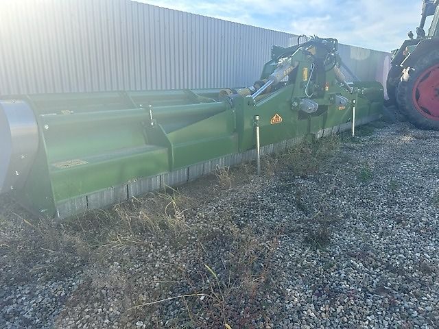 Celli Mulcher 6,44 m. spezial 8-Reihen Mais Scorpio/P