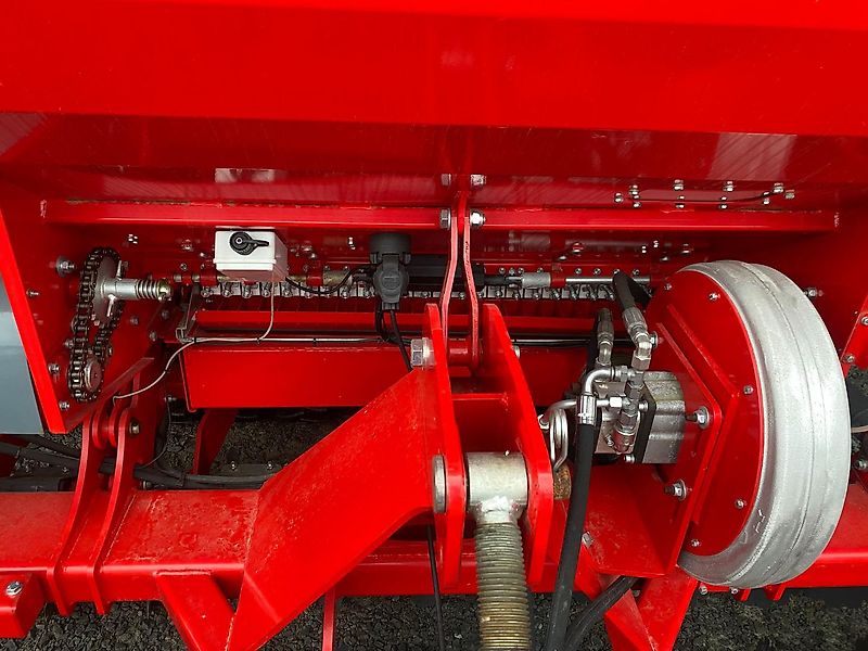 Unia FS 1500/3 Drive Drillmaschine mit Kurzscheibenegge