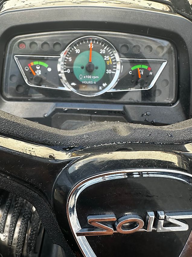 Solis 26 HST, 26 PS, Sonderedition " Panther schwarz" FRONTLADER, intern 74850