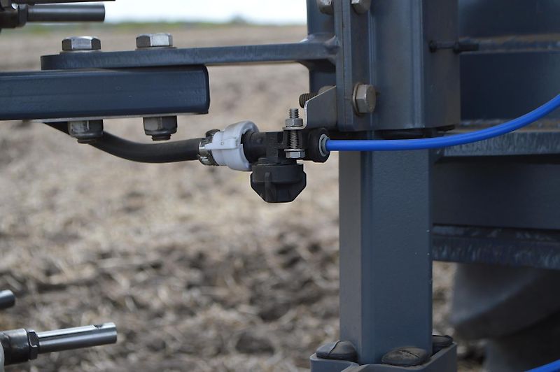 KWD ; Cultan; KRAKEN ( bis 12 Meter Arbeitsbreite)