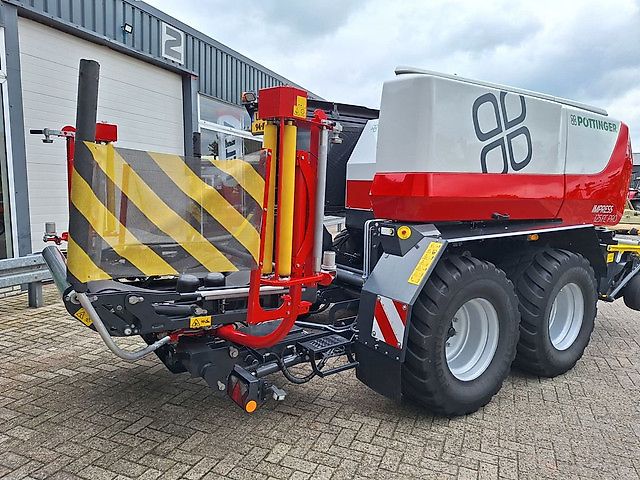Pöttinger IMPRESS 125 FC-PRO