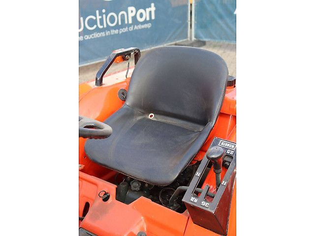 Kubota B1-16 Bulltra