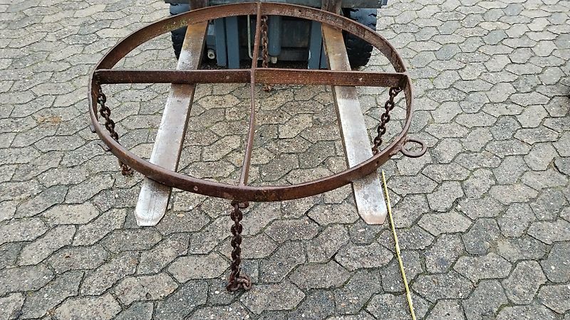Hatzenbichler Eisenring 112cm Durchmesser 6 cm höhe ideal auch als Adventskranz oder Grundgestell mit Eisenkreuz Gewicht ca 40kg ideal als ersatz für Gliederschleppe