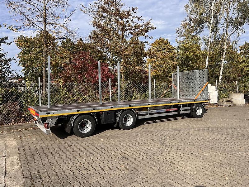 Möslein T 3 Plato 8,6 m 3 Achs Jumbo- Plato- Anhänger 8,6