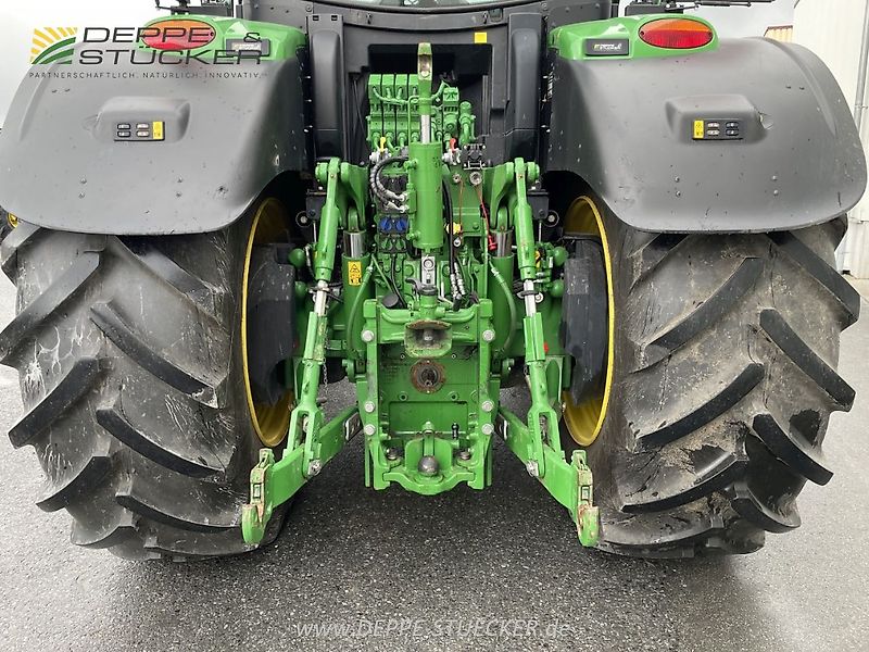 John Deere 6230R