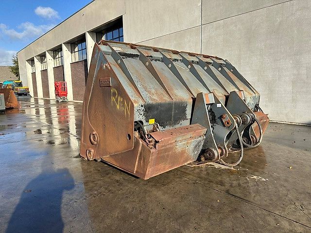 Esterer, Ulrich Cummins 144