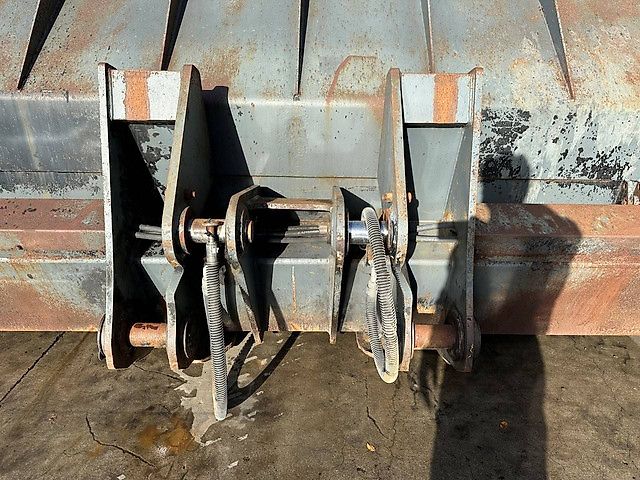 Esterer, Ulrich Cummins 144