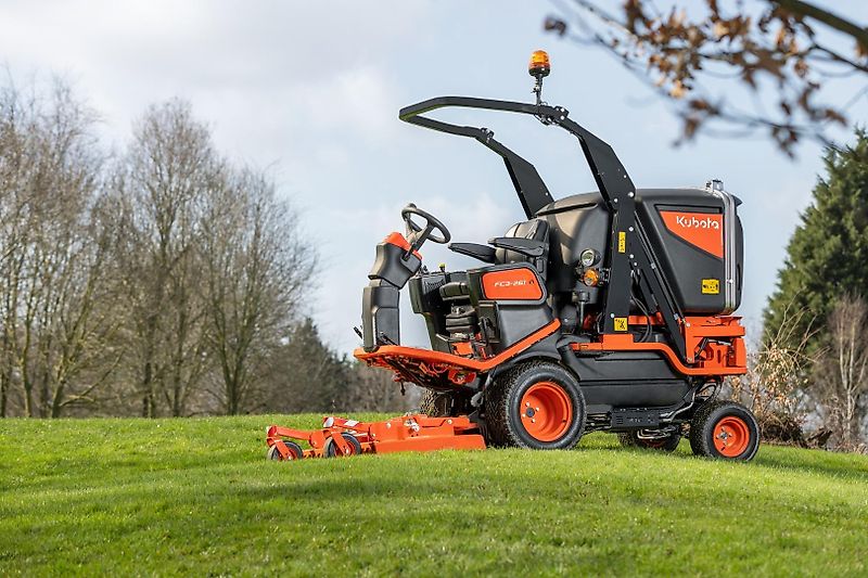 Kubota FC3-261