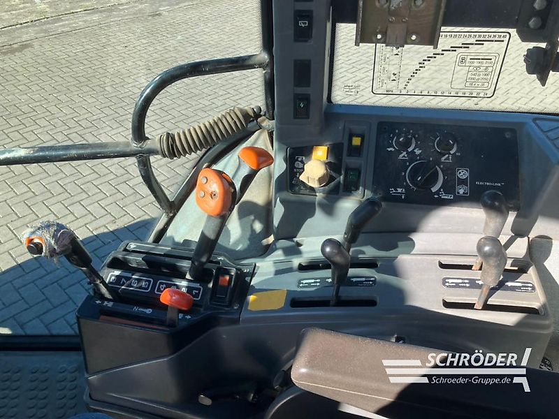 New Holland 8240 POWERSTAR SLE TURBO