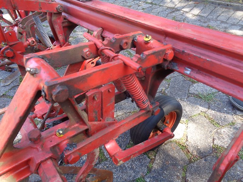 Rau 12 reihig Fronthacke hydraulischer Klapprahmen mit Gänsefußscharen & Hohlscheiben zur Kulturschonung