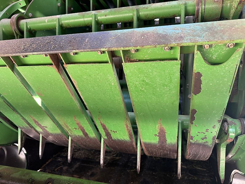 Krone Big Pack 12130 Square Baler