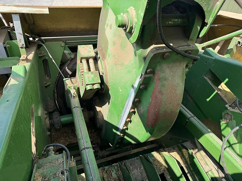 Krone Big Pack 12130 Square Baler