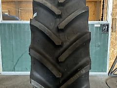 BKT Agrimax RT 765 580/70R38 180 D