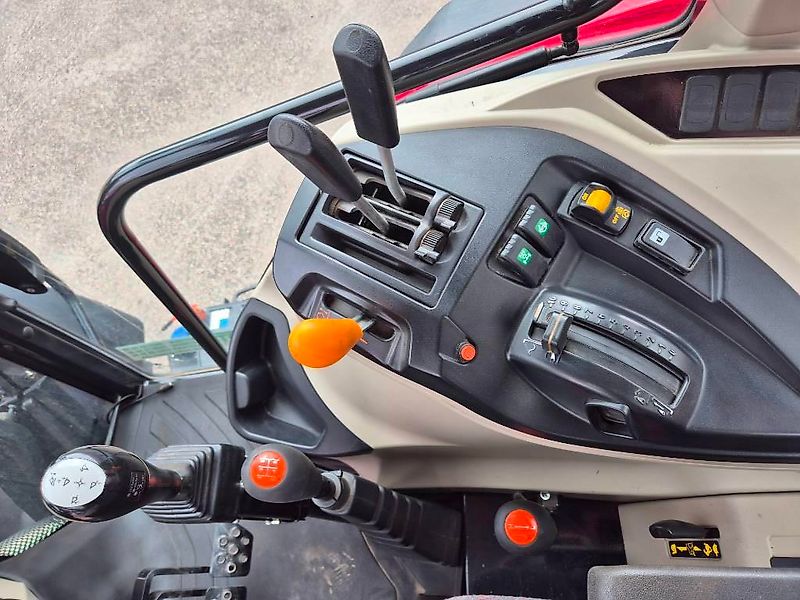 Massey Ferguson 4708 inkl MF FL 3615