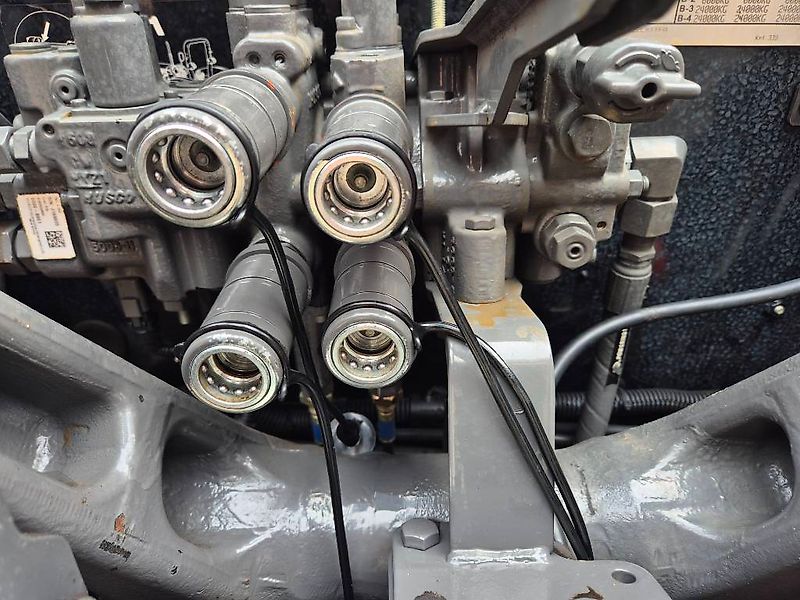 Massey Ferguson 4708 inkl MF FL 3615