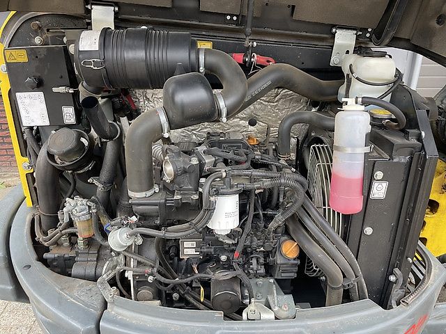 Neuson EZ36 minigraver / centrale smering