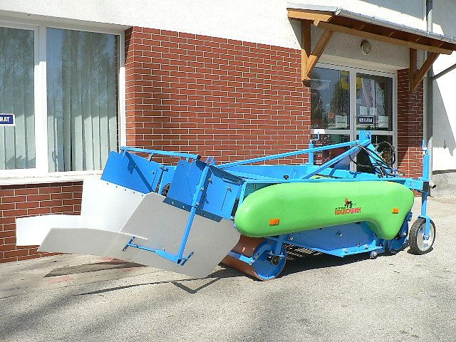 KRUKOWIAK Z -653 ; ; Arbeitsbreiten:1200mm; 1350mm; 1400mm; 1500mm; 1650mm ;1800mm; 2050mm; Verschiedene Aufnahmen! Vierkantrodewelle