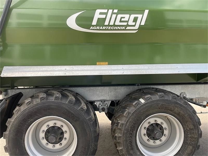 Fliegl TMK 264 FOX med 400 mm kornoverbygning.