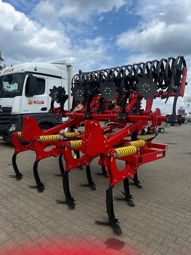 AKPIL TOP-AGRO Stoppelgrubber SCORPIO S 3,0m große Ausstattung!