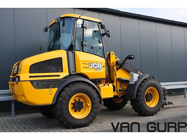 JCB 409 | 2023 | 548h