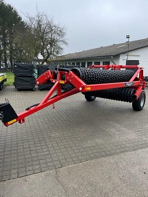 Kverneland Actiroll 830