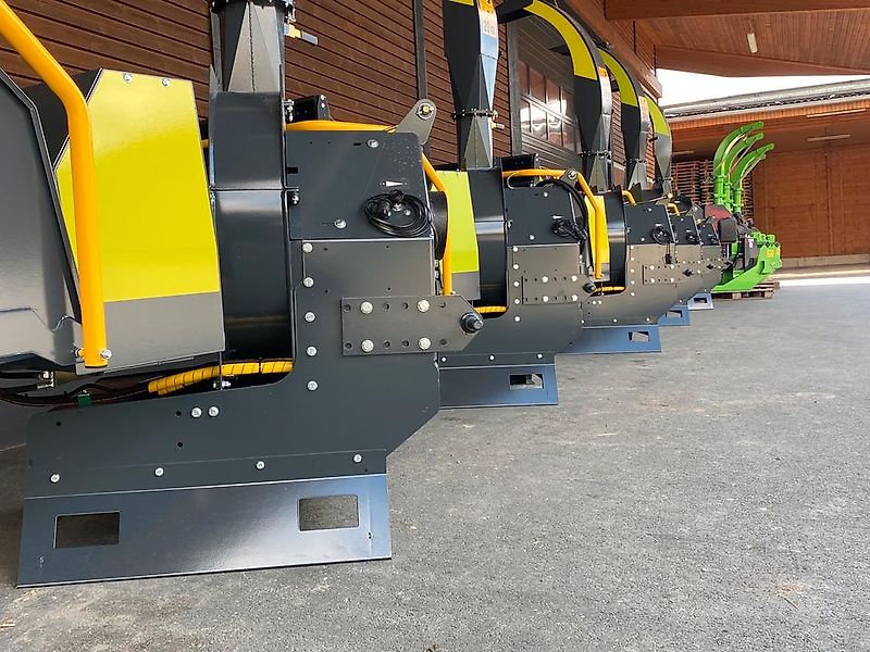 Junkkari Holzschredder Holzhäcksler Holzhacker Buschholzhacker