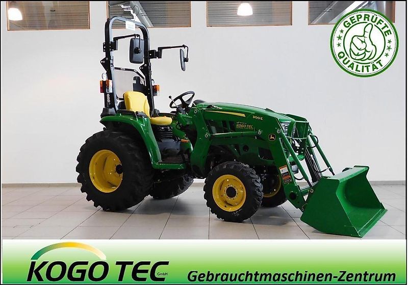 John Deere 3025E