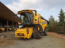 New Holland CR 8.90