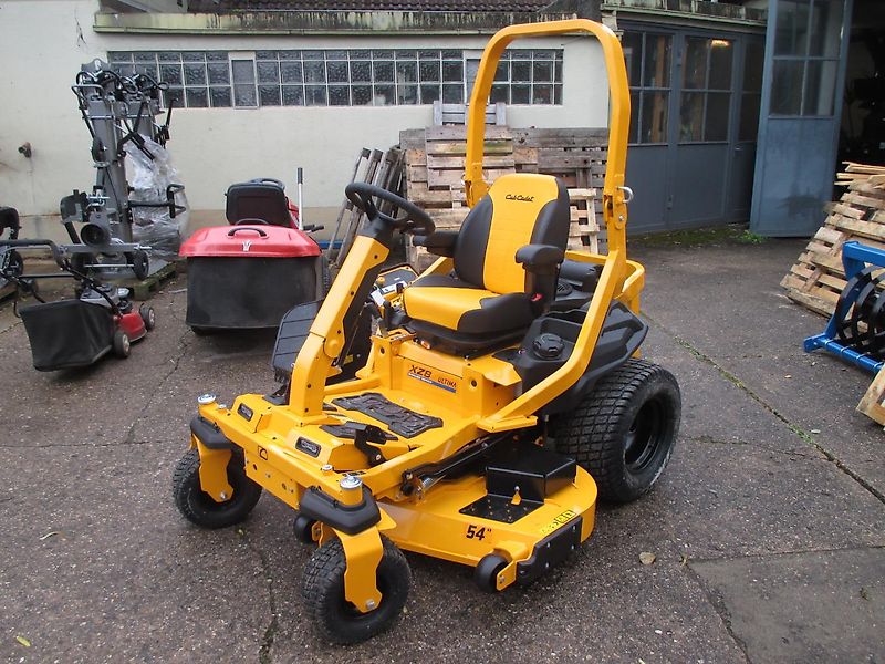 Cub Cadet XZ8 S137i Ultima Zero Turn Profi Nullwendekreismäher 137 cm Kohler Benzindirekteinspritzer
