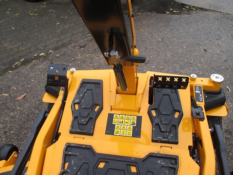 Cub Cadet XZ8 S137i Ultima Zero Turn Profi Nullwendekreismäher 137 cm Kohler Benzindirekteinspritzer