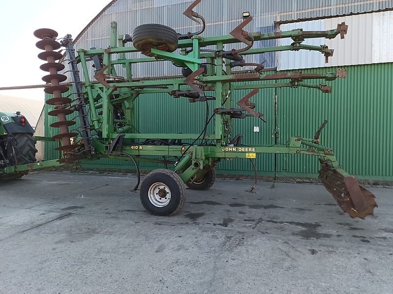 John Deere 410 A Multitiller