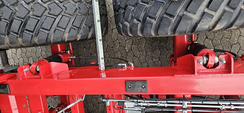 Kröger MUK303 Interne Nr. 40304