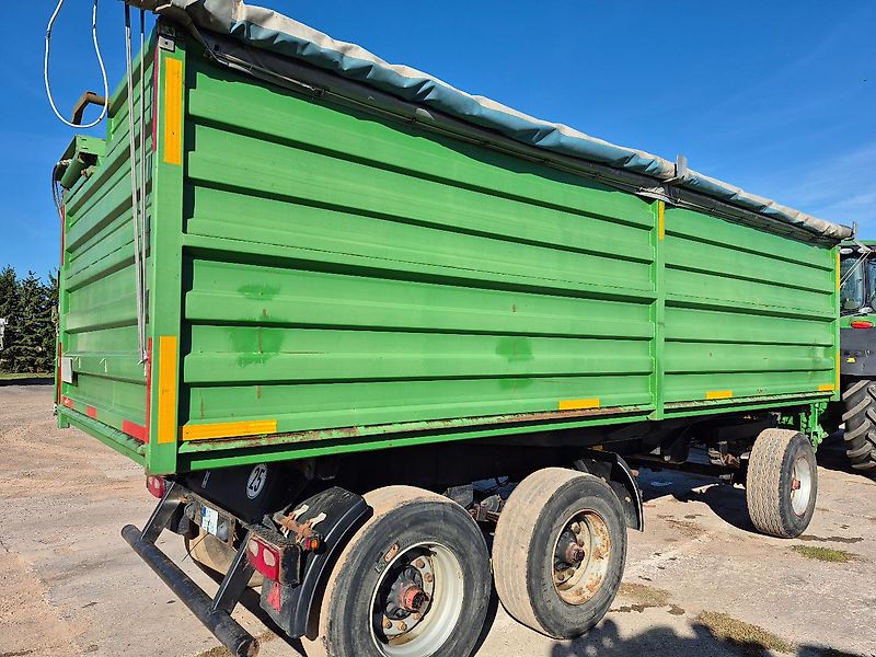 BLUMHARDT 3_Achser 3-Seitenkipper mit Aufbau V9 hydr.Bordwandöffnung Aufbau 1,60m hoch; hydraulische Seitenbordwand LINKS, rechts Mittelrunge, verstärkte Seitenwand, verstärkter Zylinder für größeren Öffnungswinkel