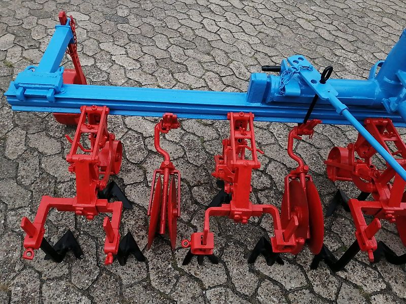 Rau Keine Schmotzer Hacke!! Vier Reihige Rau Hacke mit Kulturschutzscheiben &Exaktsteuerung in Manueler Ausführung