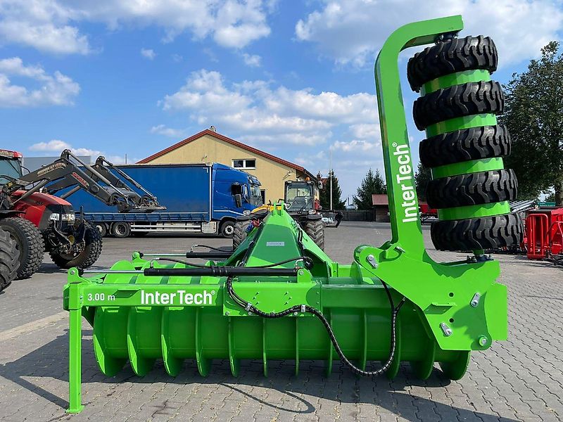 D&D Landtechnika Silowalze Siloverteiler Verdichtungwalze Silo