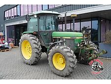John Deere 2850