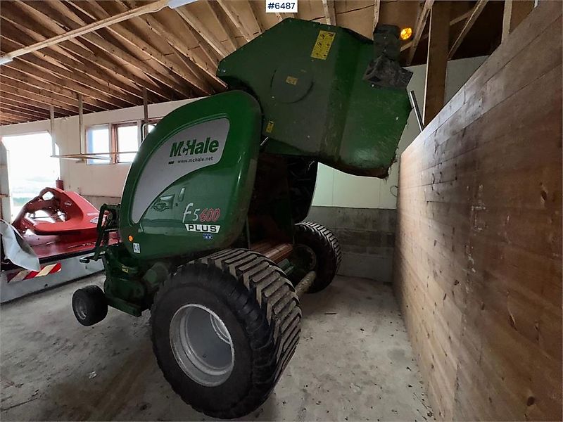 McHale F5600 Pluss m/ Camless Pick-Up og 710 Dekk.