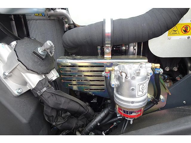 Komatsu WA80M Wielader Shovel