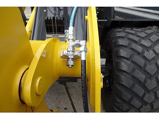 Komatsu WA80M Wielader Shovel