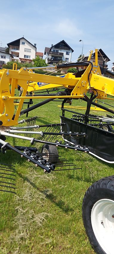 New Holland Schwader / Zweikreiselschwader PROROTOR C760 #NewHolland