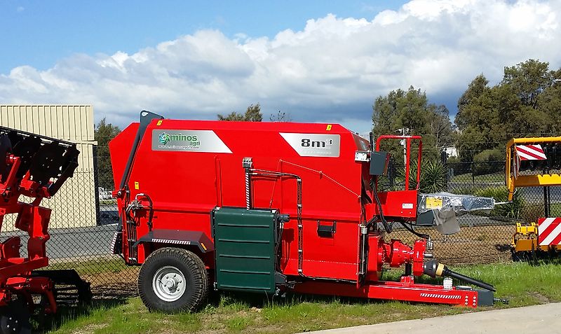 Minos Agri Futtermischwagen T-YYKM 8